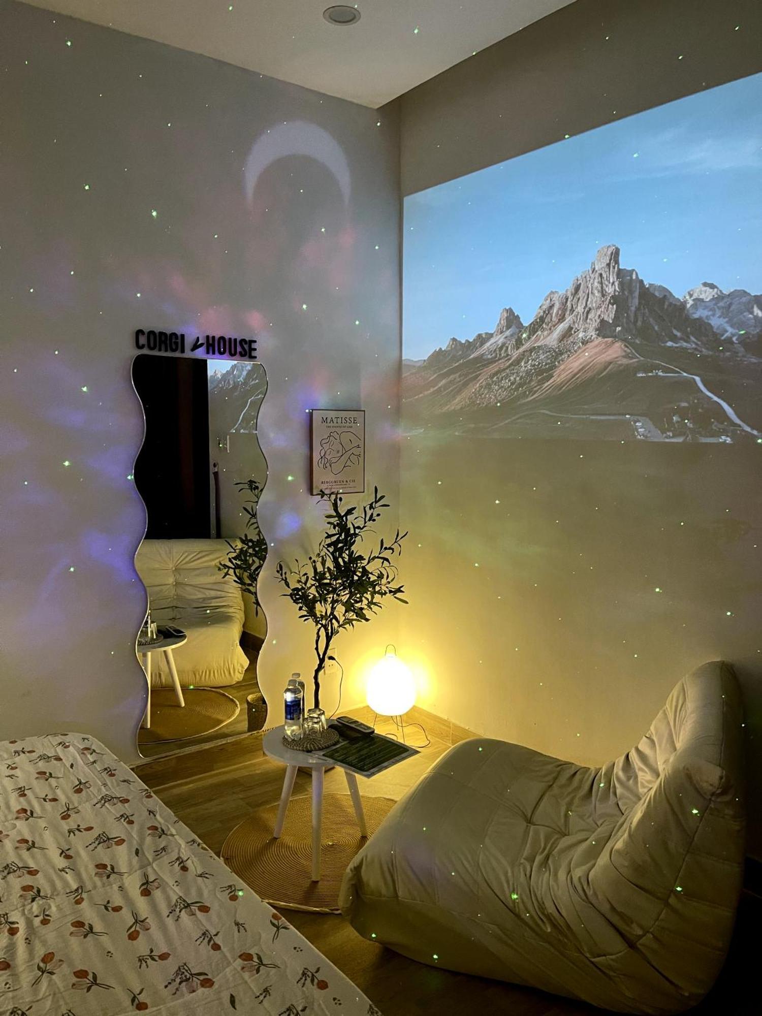 Corgi House Beachstay Проживание в семье *