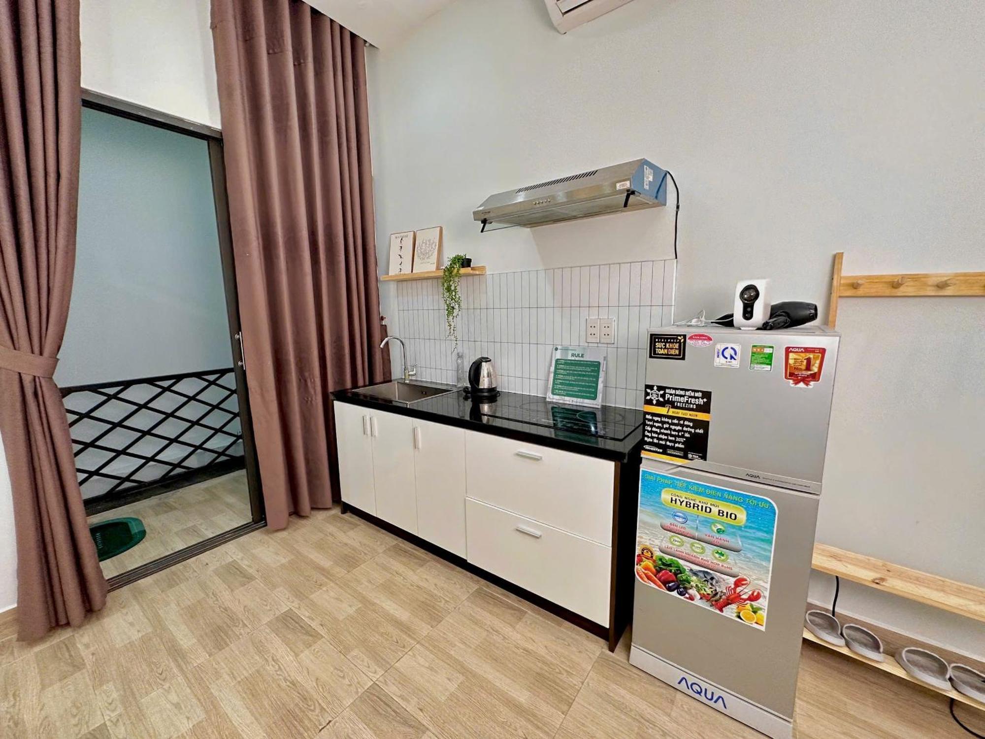 Corgi House Beachstay