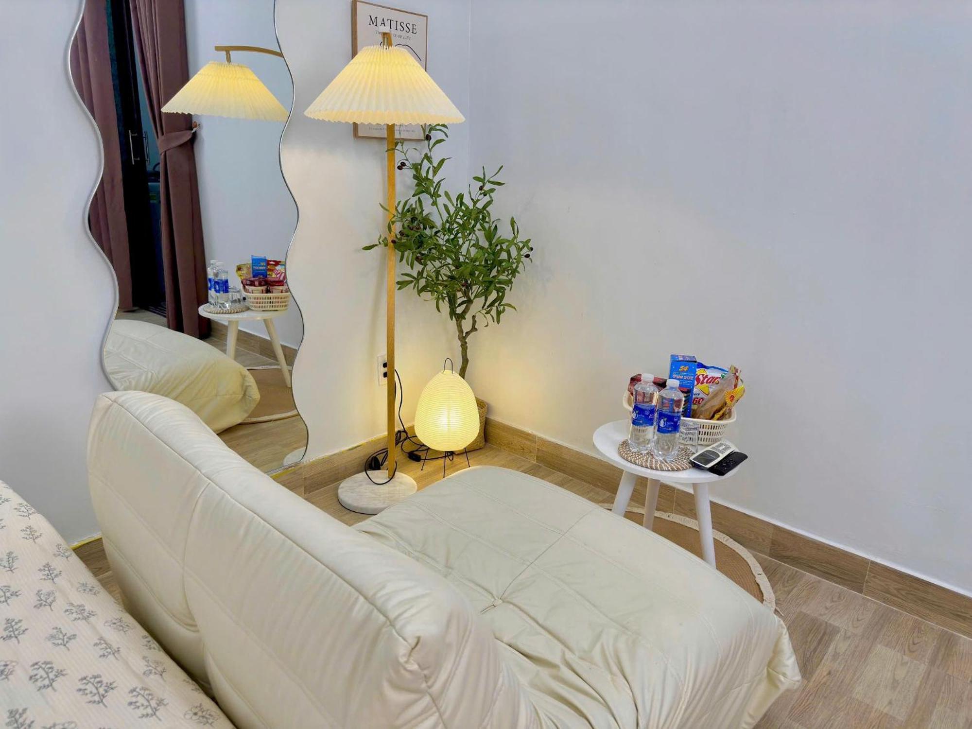 Corgi House Beachstay Проживание в семье Дананг
