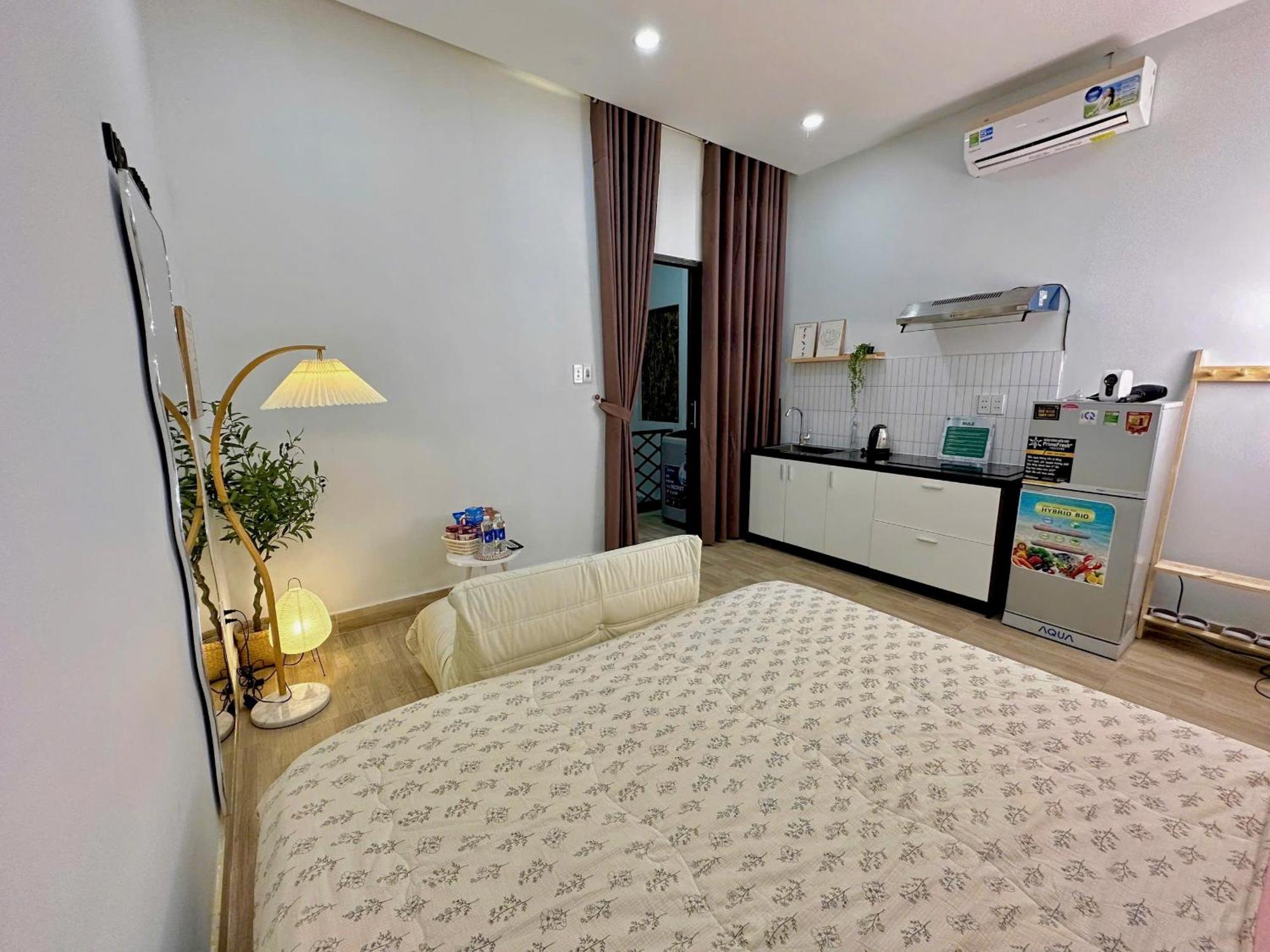 Corgi House Beachstay Проживание в семье Дананг