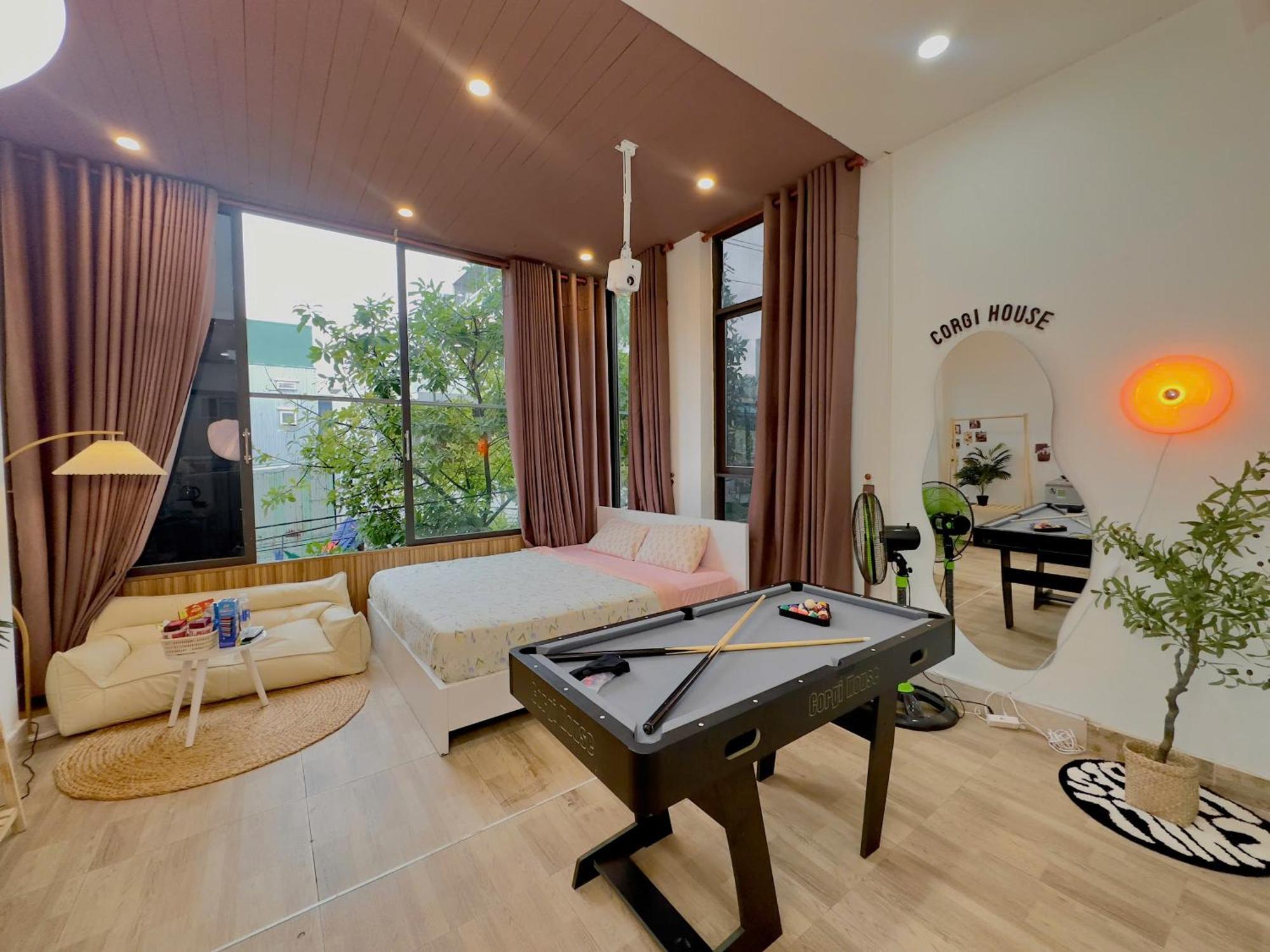 Corgi House Beachstay *