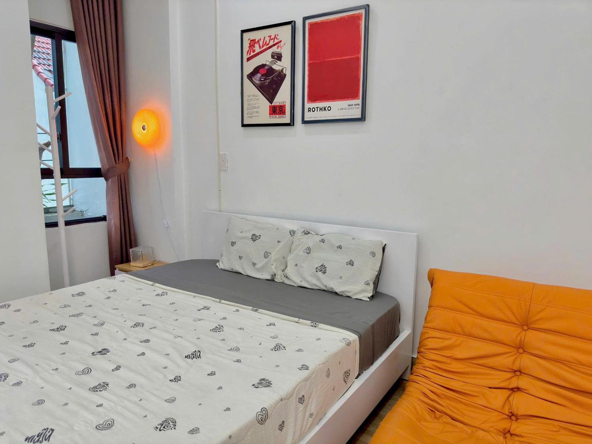 Проживание в семье Corgi House Beachstay Дананг