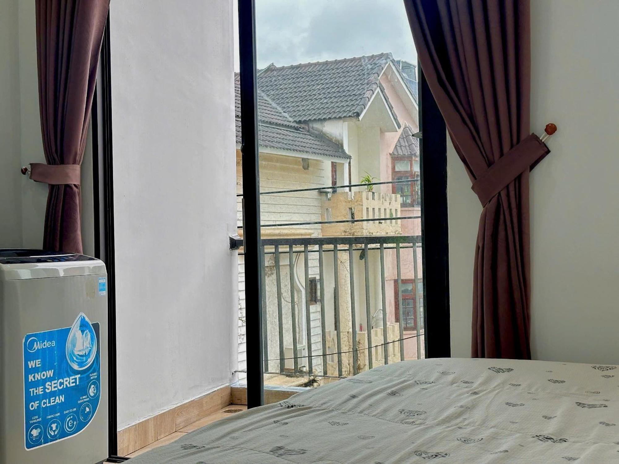Corgi House Beachstay *
